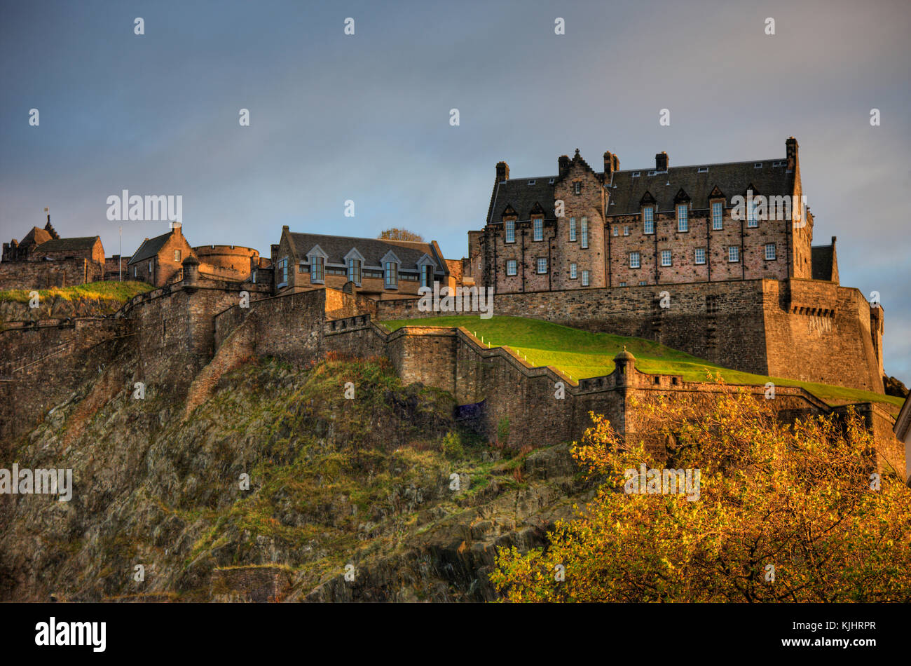Autumn light strikes Edinburgh Castle, Lothian Stock Photo