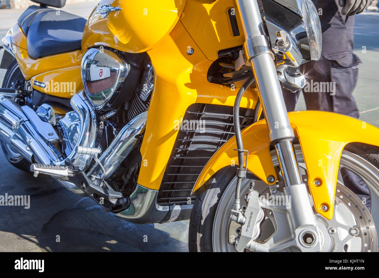 Red Suzuki Intruder 800 Motorcycle on a Sunny Day. Rigt View Editorial  Stock Photo - Image of suzuki, road: 155476893