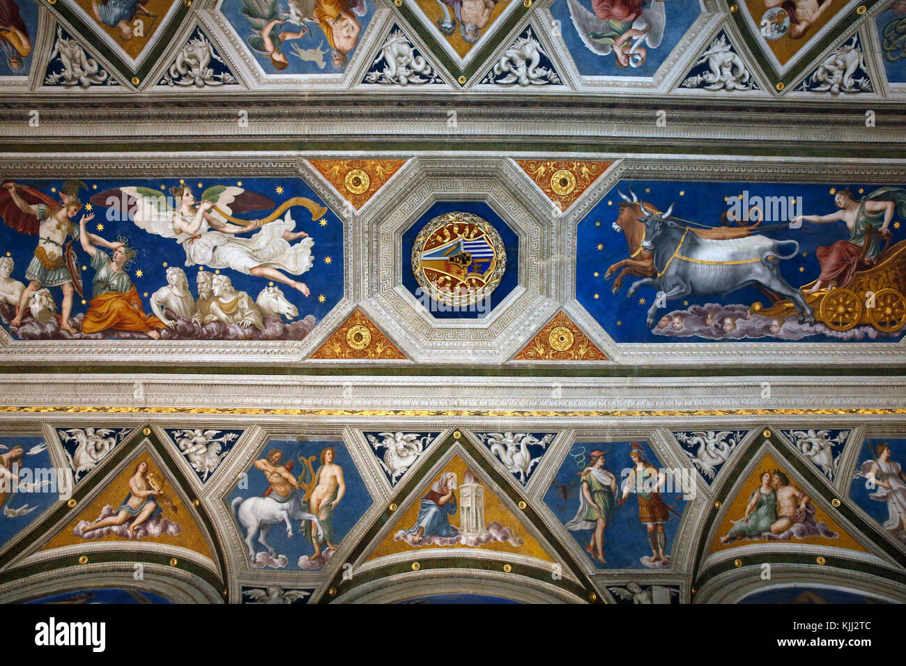 Villa Farnesina, Rome. The Loggia of Galatea. Ceiling frescoes by Baldassare Peruzzi. Myths of Perseus and Callisto. Italy. Stock Photo