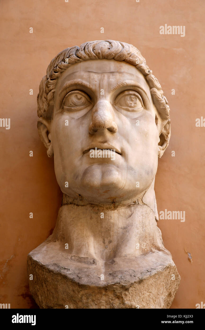 Capitoline museum, Rome. Courtyard. Head of Emperor Constantine. Italy. Stock Photo