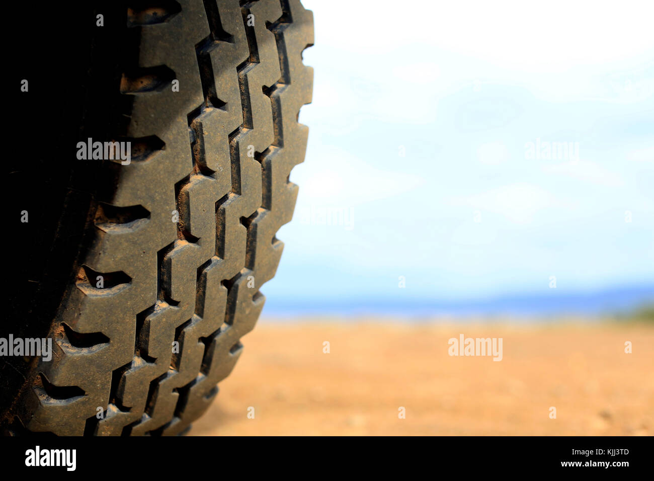 Toyota Land Cruiser. Off road tire. Clos-up. Masai Mara game reserve. Kenya  Stock Photo - Alamy