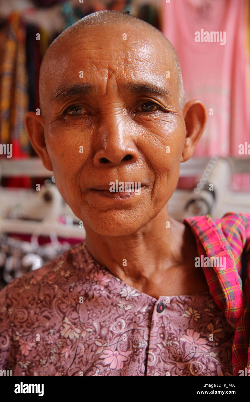 Elderly Khmer woman. Siem Reap. Cambodia Stock Photo Alamy