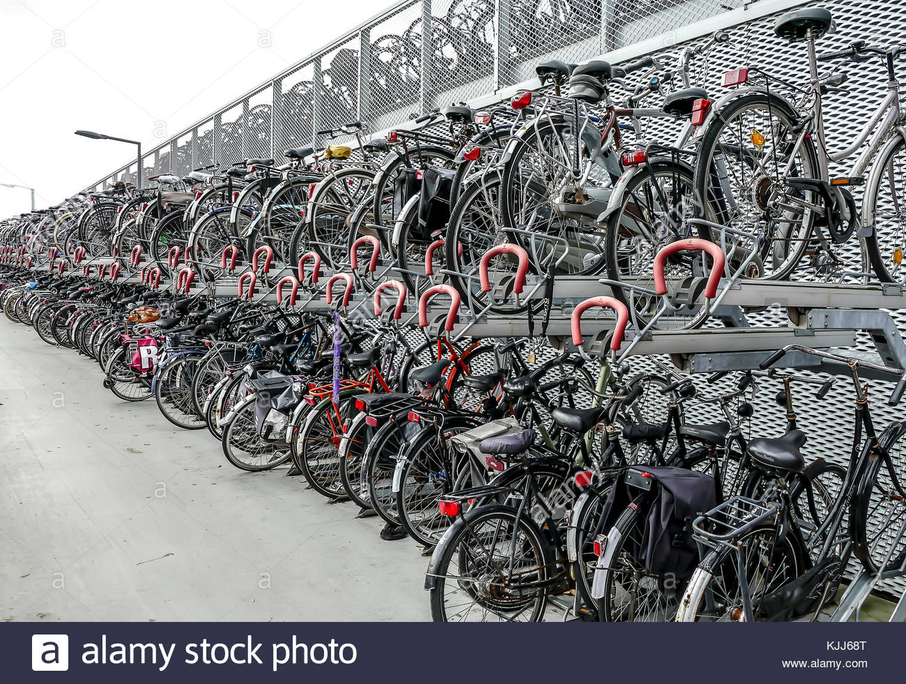 Amsterdam Bike Rack Stock Photos & Amsterdam Bike Rack Stock Images Alamy