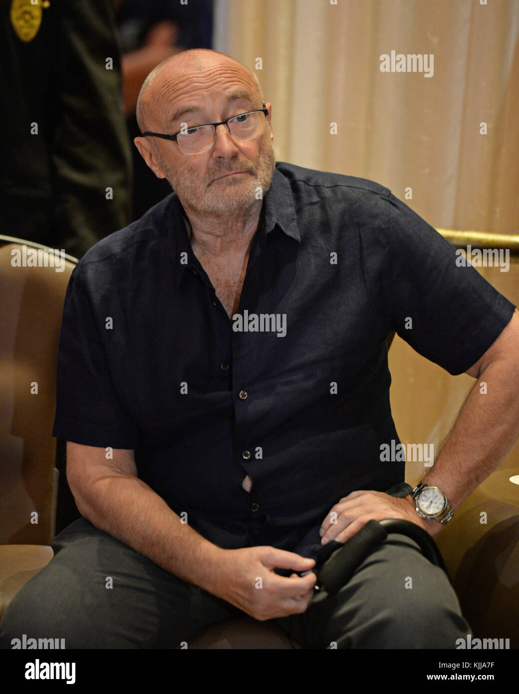 Riddick bowe evander holyfield hi-res stock photography and images - Alamy