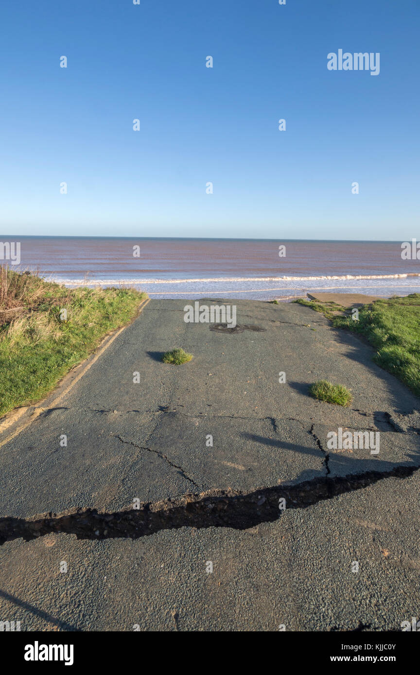 Holderness coast erosion hi-res stock photography and images - Alamy