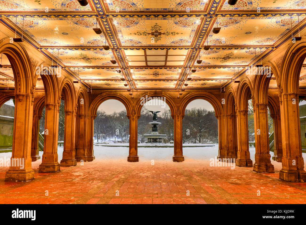 Central Park on X: Did you know? Bethesda Terrace Arcade's ceiling  features almost 16,000 elaborately patterned encaustic tiles, handmade by  England's renowned Minton and Company.  / X