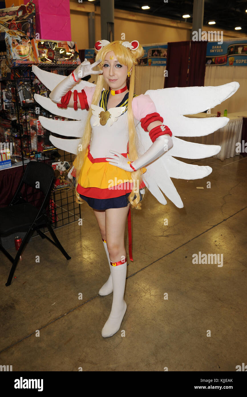 MIAMI BEACH, FL - JULY 02: Atmosphere attends Florida Supercon at The ...