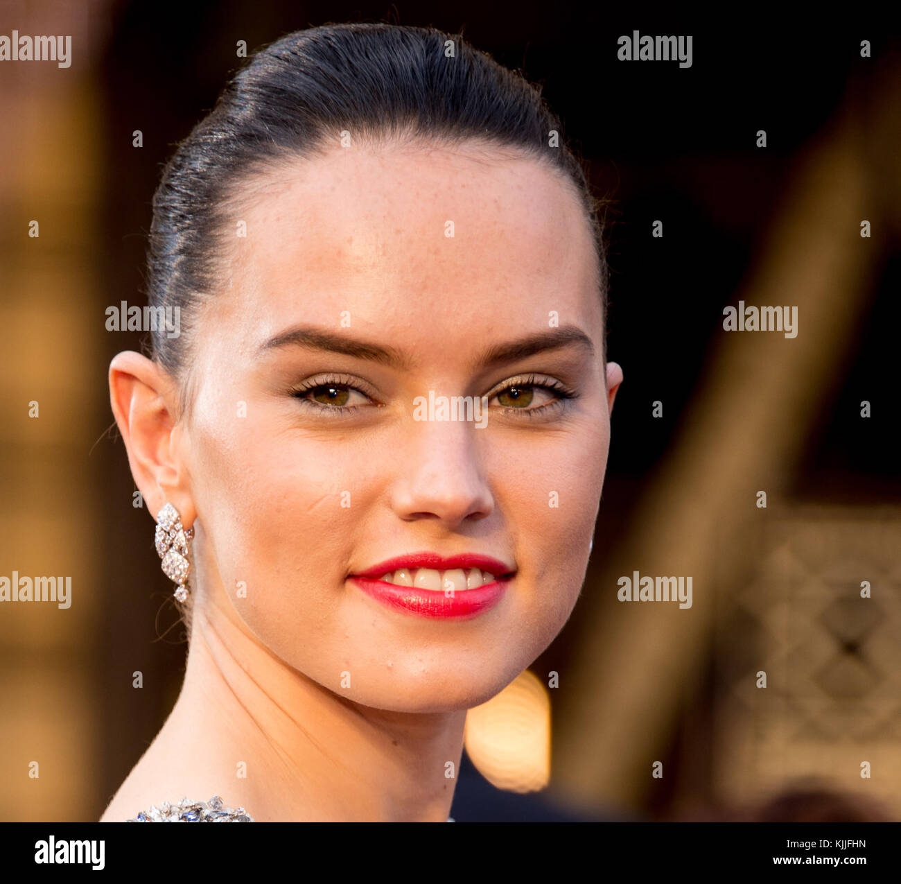 HOLLYWOOD, CA - FEBRUARY 28: Daisy Ridley attends the 88th Annual ...