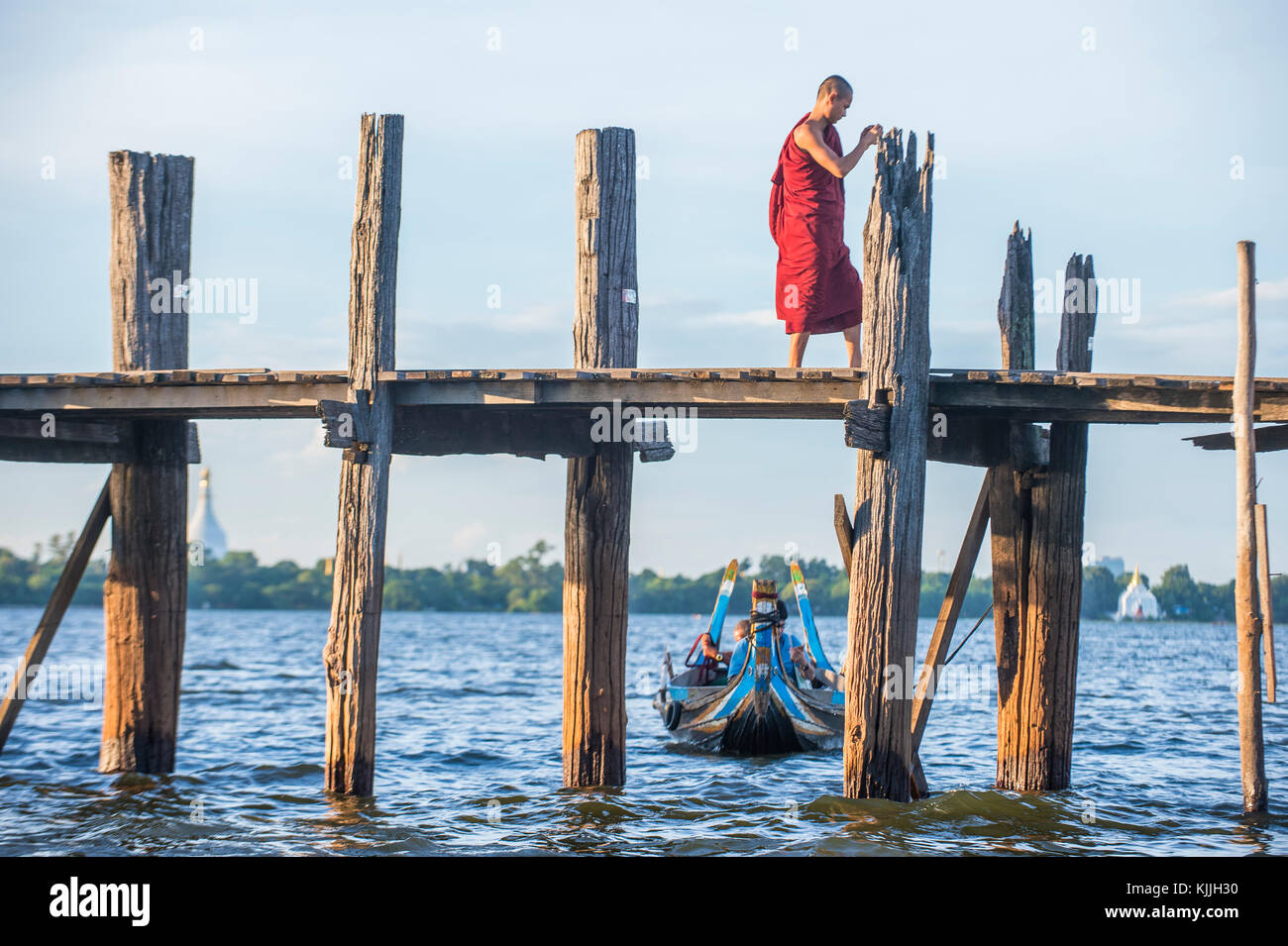The U Bein Bridge in Amarapura Myanmar Stock Photo - Alamy