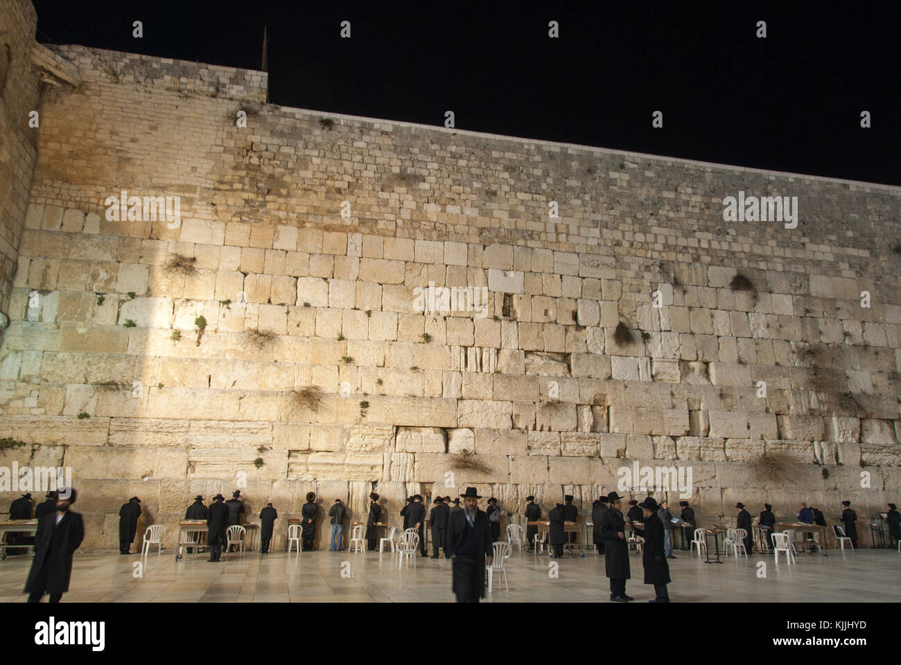 Western Wall (Wailing wall) in Jerusalem at night Stock Photo - Alamy