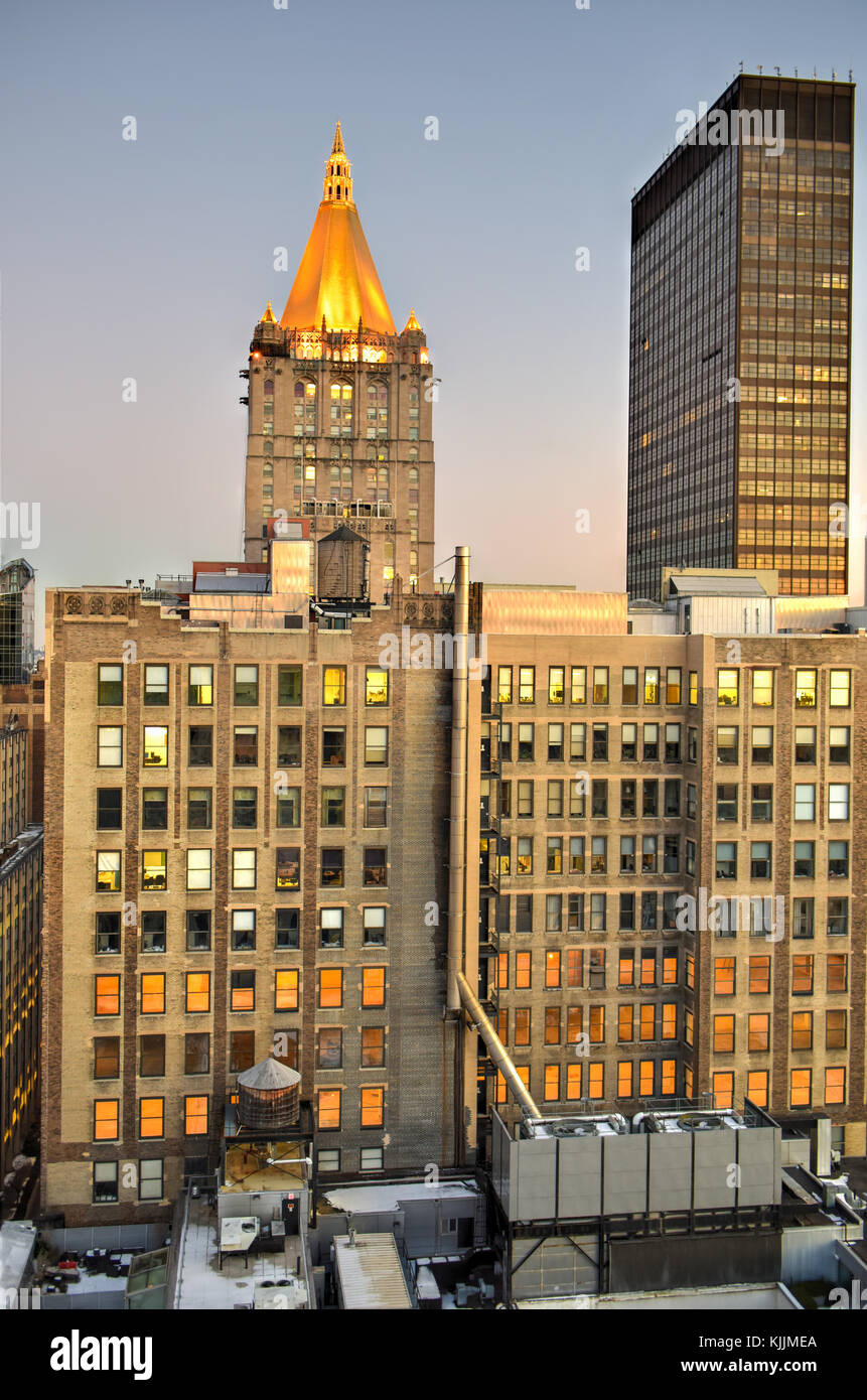 New York City skyline with urban skyscrapers at sunset Stock Photo - Alamy