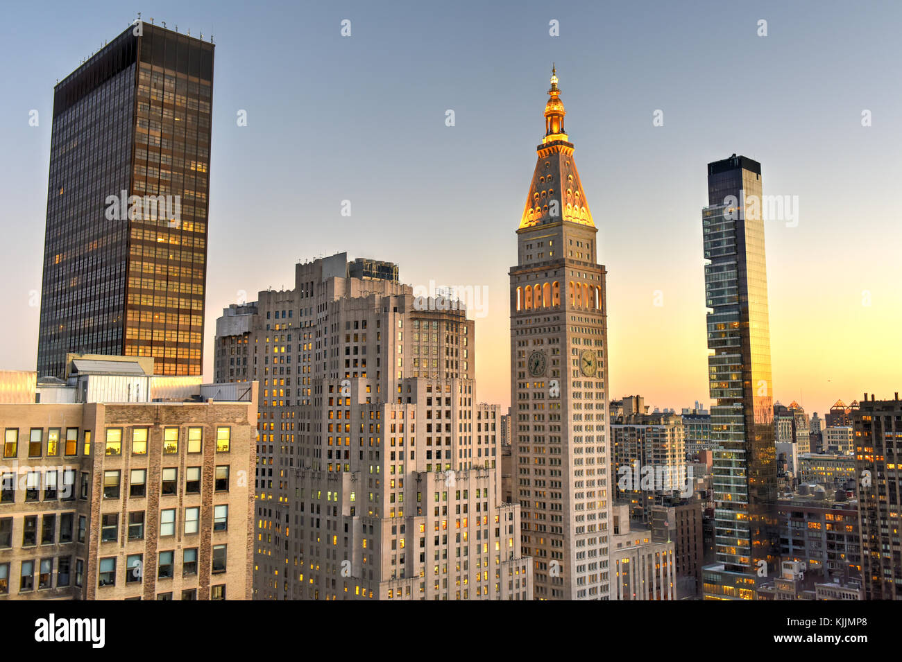 New York City skyline with urban skyscrapers at sunset Stock Photo - Alamy