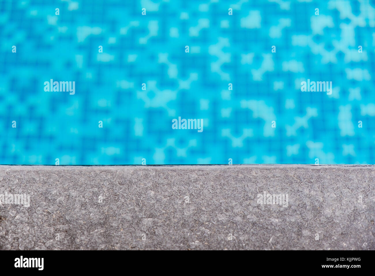 Blue mosaic tiles bottom pool hi-res stock photography and images - Alamy