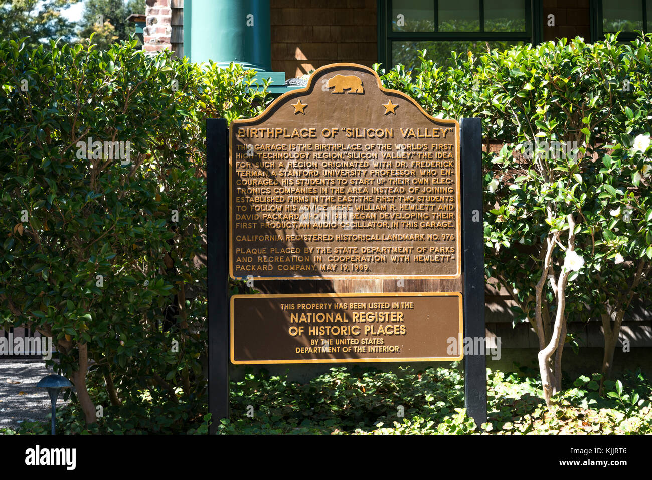 Palo Alto Hp Garage Birthplace Of Silicon Valley Hewlett Packard Garage California Historical Site And Us National Register Of Historic Places Sign Stock Photo Alamy