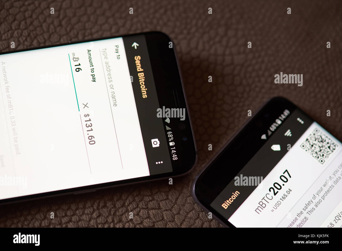 Bitcoin payment store phone hi-res stock photography and images - Alamy