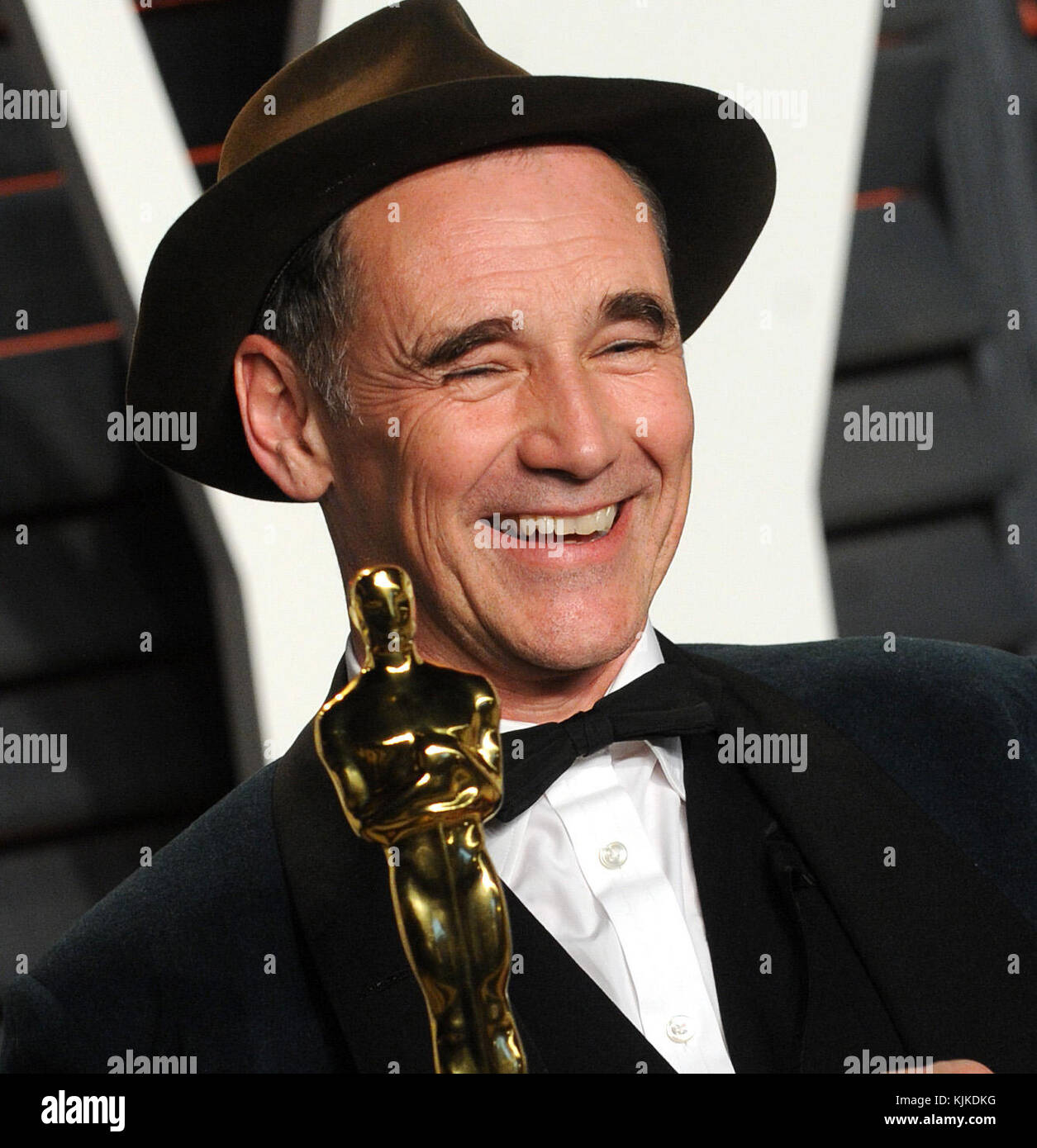 BEVERLY HILLS, CA - FEBRUARY 28: Mark Rylance attends the 2016 Vanity ...