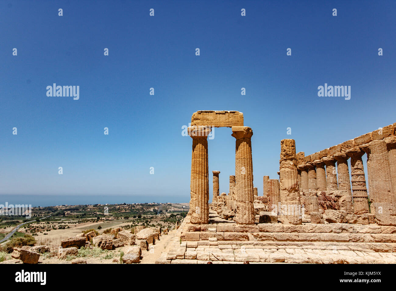 Temple of Juno in the archelogical area of Agrigento, Valle dei templi Stock Photo
