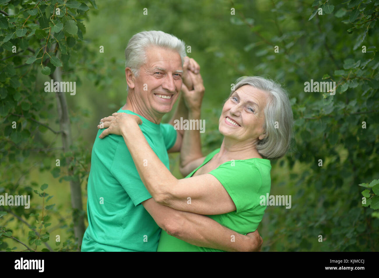 couple dancing in the park Stock Photo - Alamy