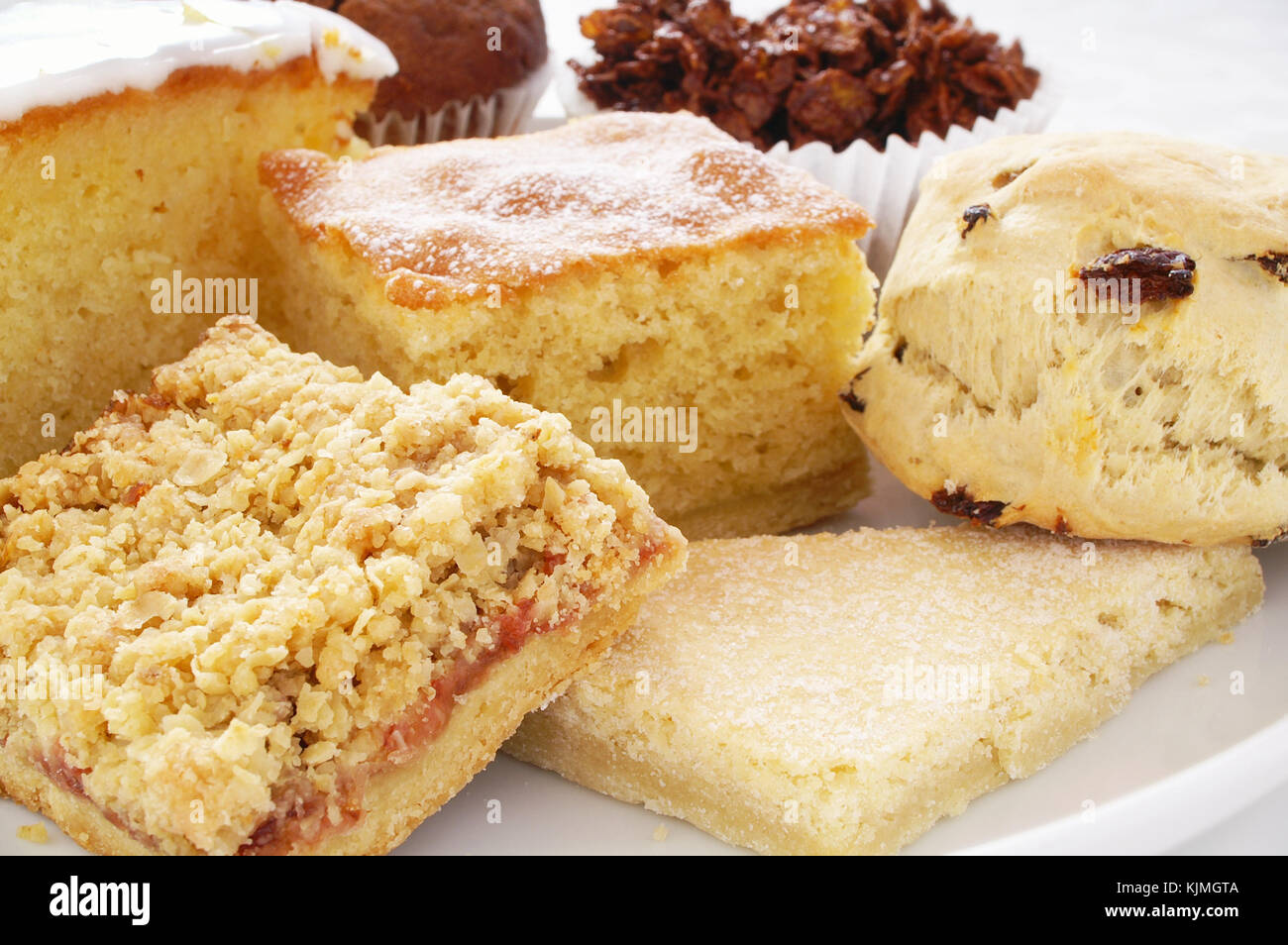 Cake selection hi-res stock photography and images - Alamy