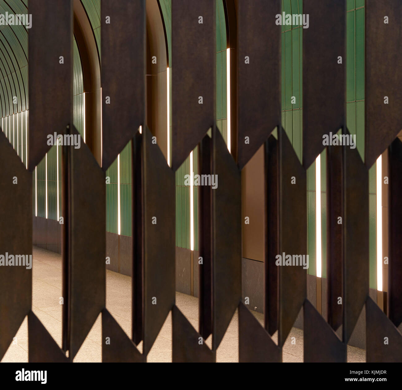 Cor Davis Rathbone Cor Ten Steel High Resolution Stock Photography and Images - Alamy