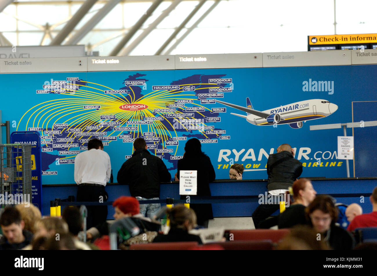 Ryanair route map hires stock photography and images Alamy