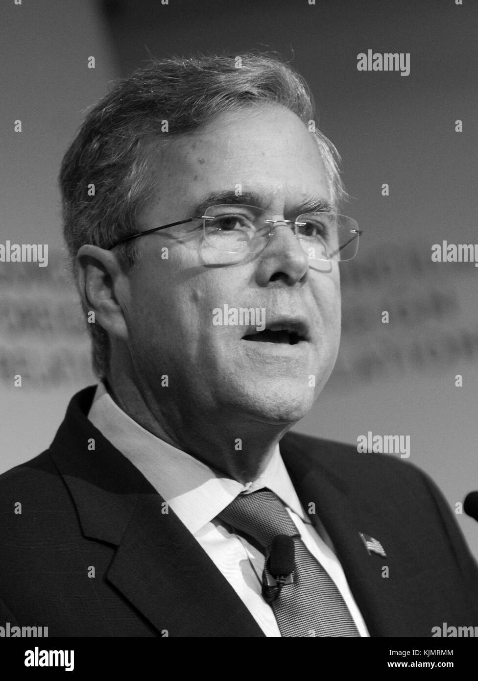 NEW YORK, NY - JANUARY 19: Republican presidential hopeful Jeb Bush speaks at the Council on Foreign Relations on January 19, 2016 in New York City. Bush has struggled to gain traction against other republican presidential hopefuls including Donald Trump and Sen. Ted Cruz.    People:  Jeb Bush Stock Photo