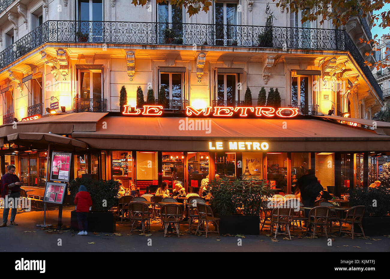 Le Metro is a typical Parisian cafe located on Saint Germain boulevard ...