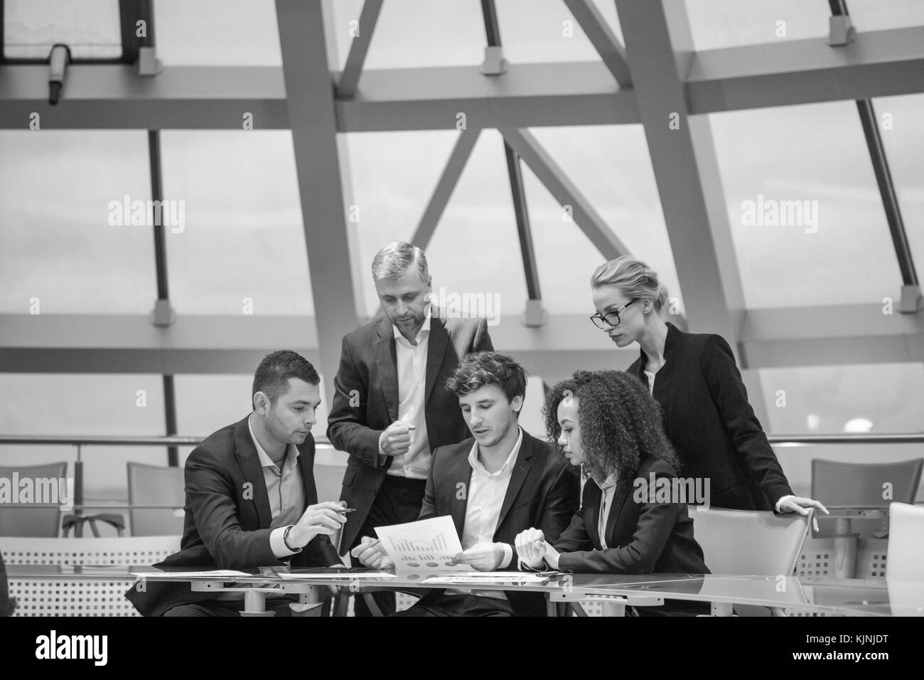 Teamwork multicultural Black and White Stock Photos & Images - Alamy