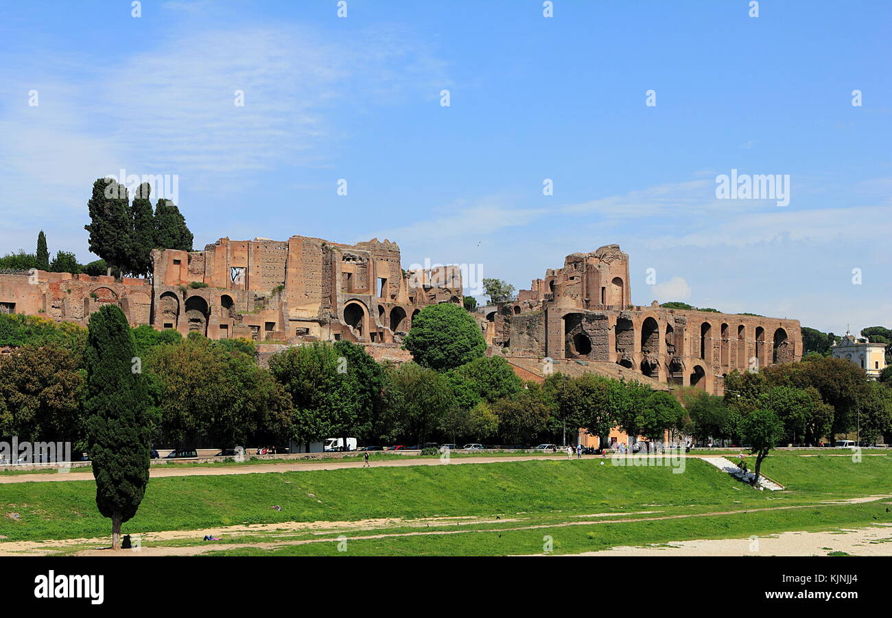 Ruins ancient roman circus hi-res stock photography and images - Alamy