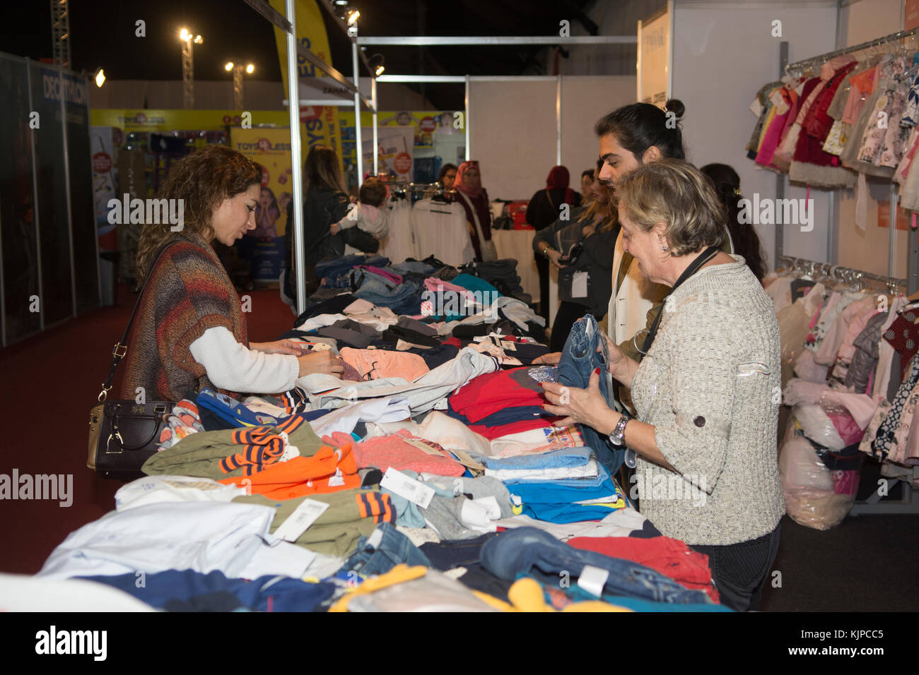 Biel, Beirut, Lebanon. 24th Nov, 2017. people at clothing store inside