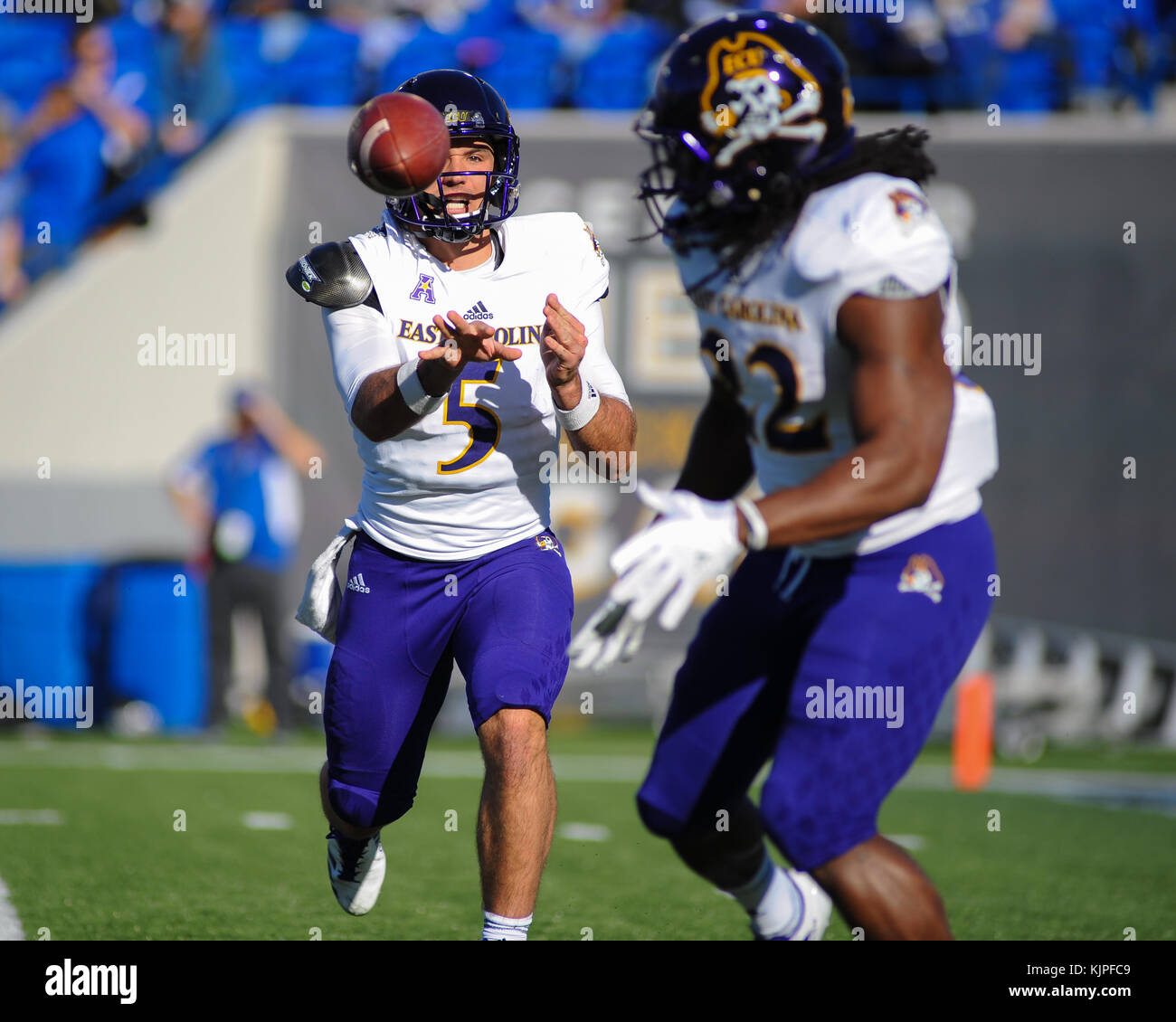 Gardner minshew eagles hi-res stock photography and images - Alamy