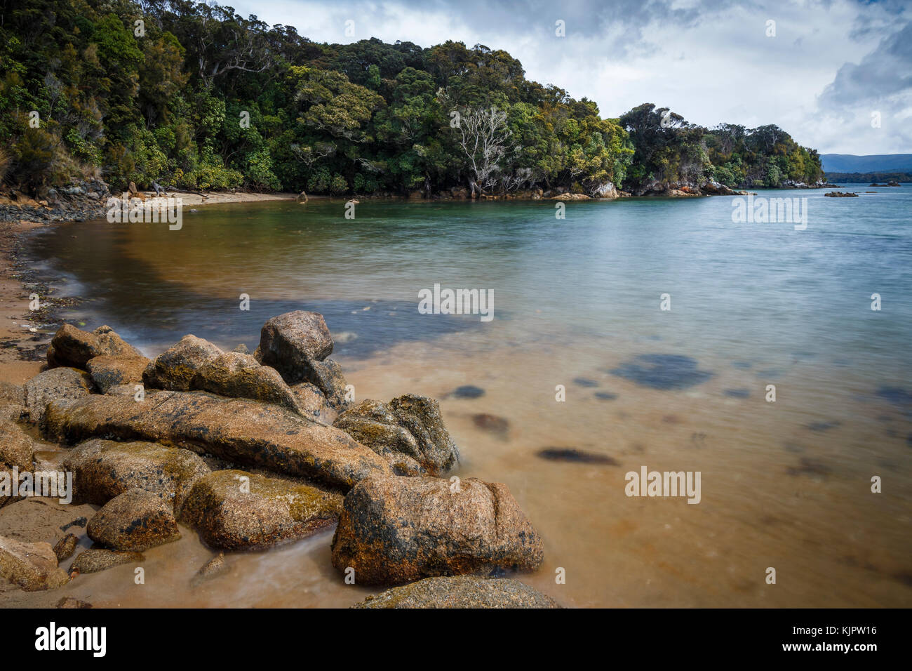 west-end-beach-ulva-island-stewart-island-new-zealand-stock-photo
