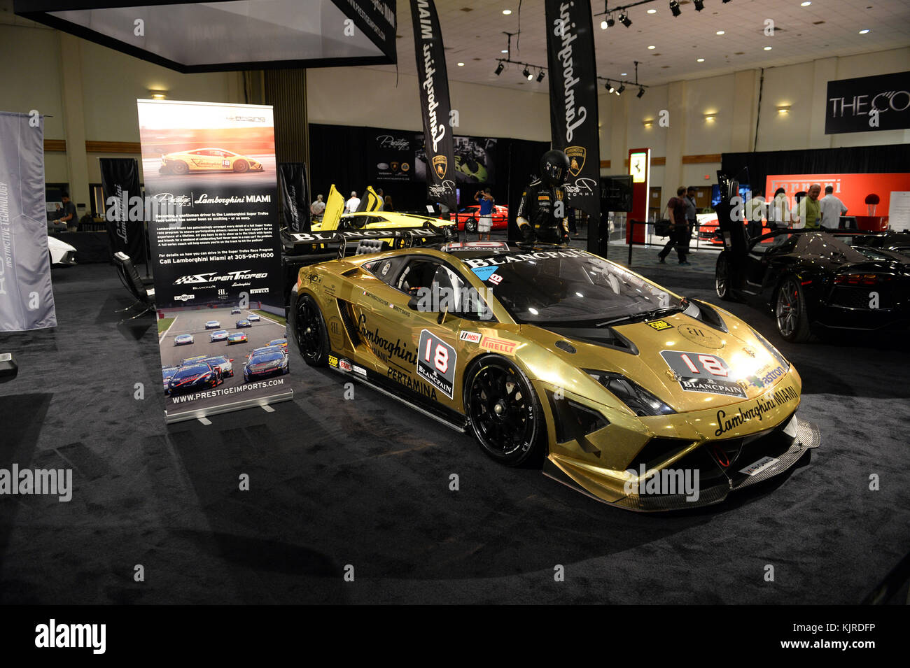 Miami Auto Show >> Miami Beach Fl November 06 The Miami International Auto Miami Auto Show >> Miami Beach Fl November 06 The Miami International Auto