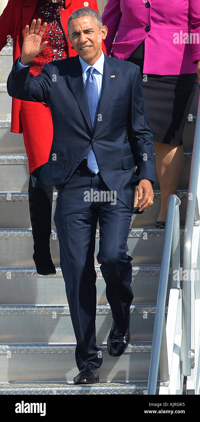 barack obama air force one shoes