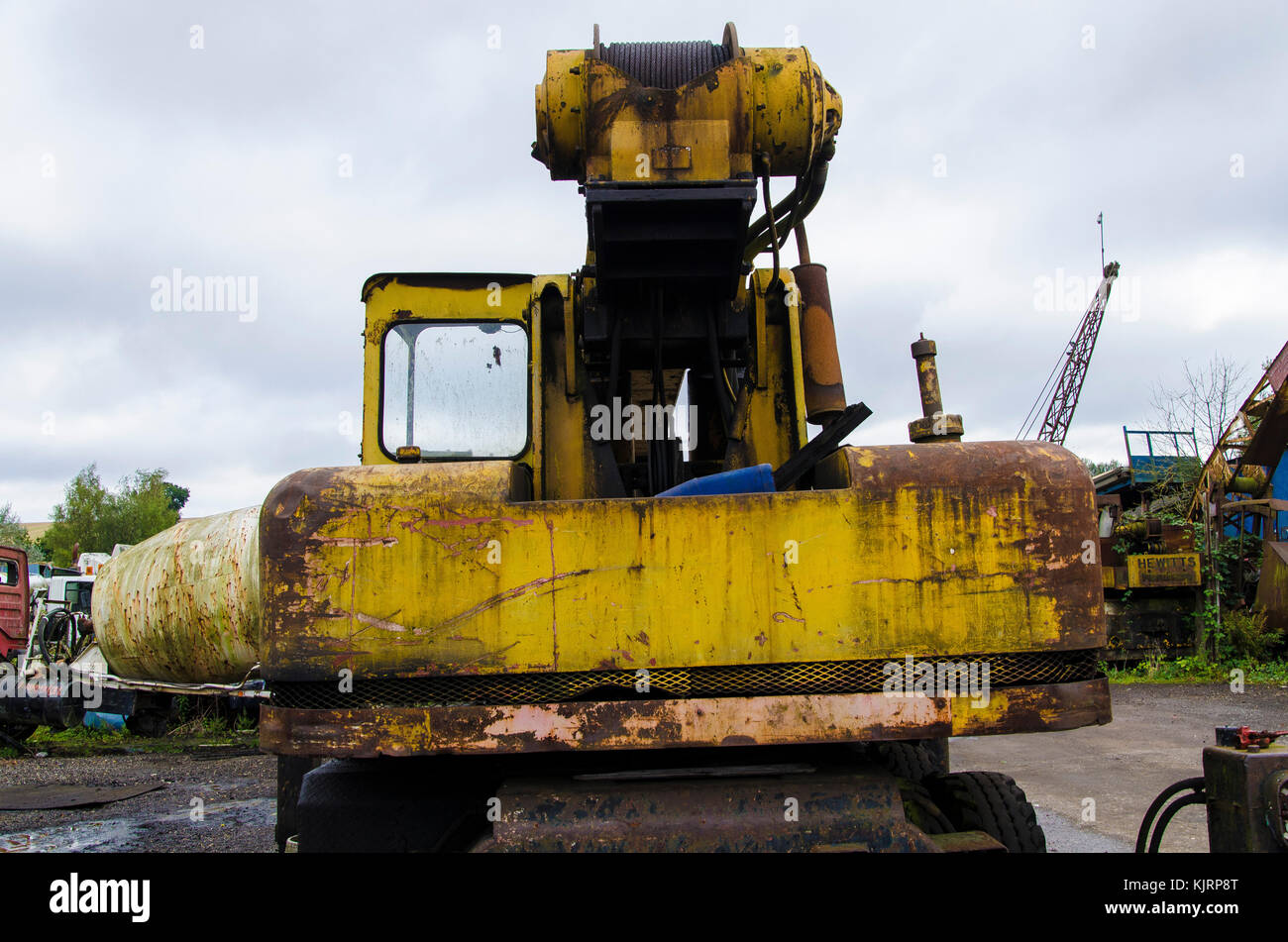 Piled up scrap hi-res stock photography and images - Alamy