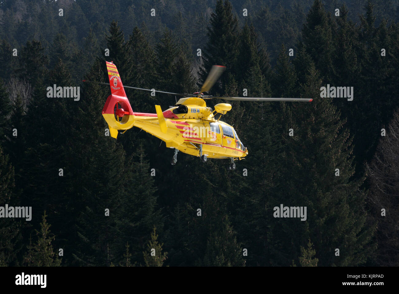Alpine rescue hi-res stock photography and images - Alamy