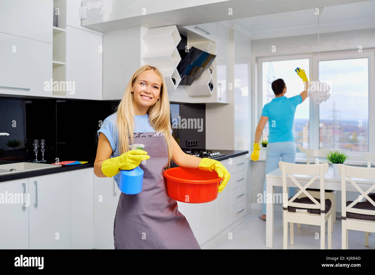 Cleaning together family hi-res stock photography and images - Alamy
