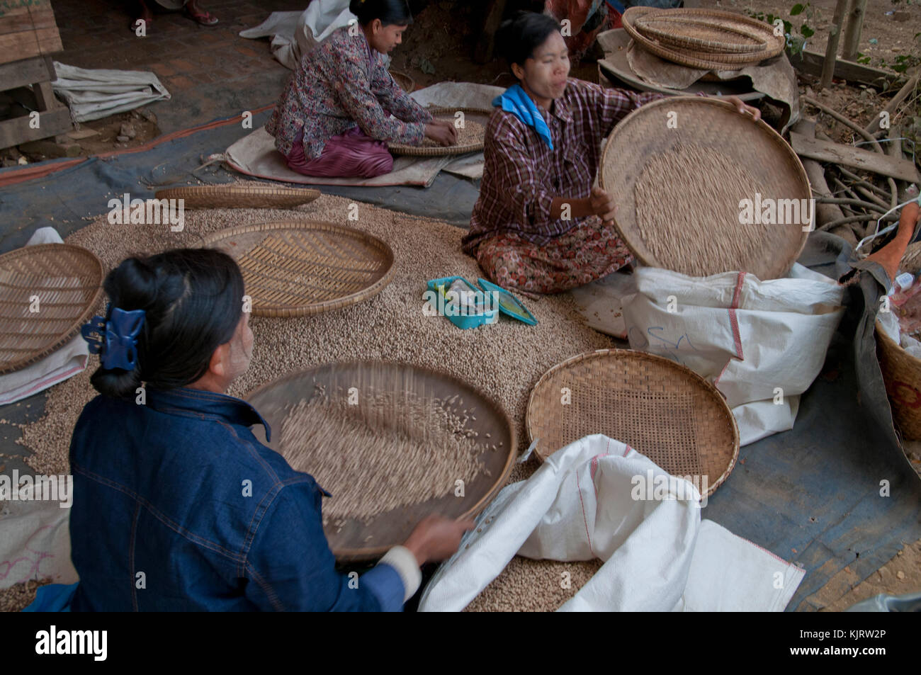 People Selling Rice WOMEN SELLING RICE AND OTHER GRAINS IN KATHA,, WHERE GEORGE ORWELL'S ...