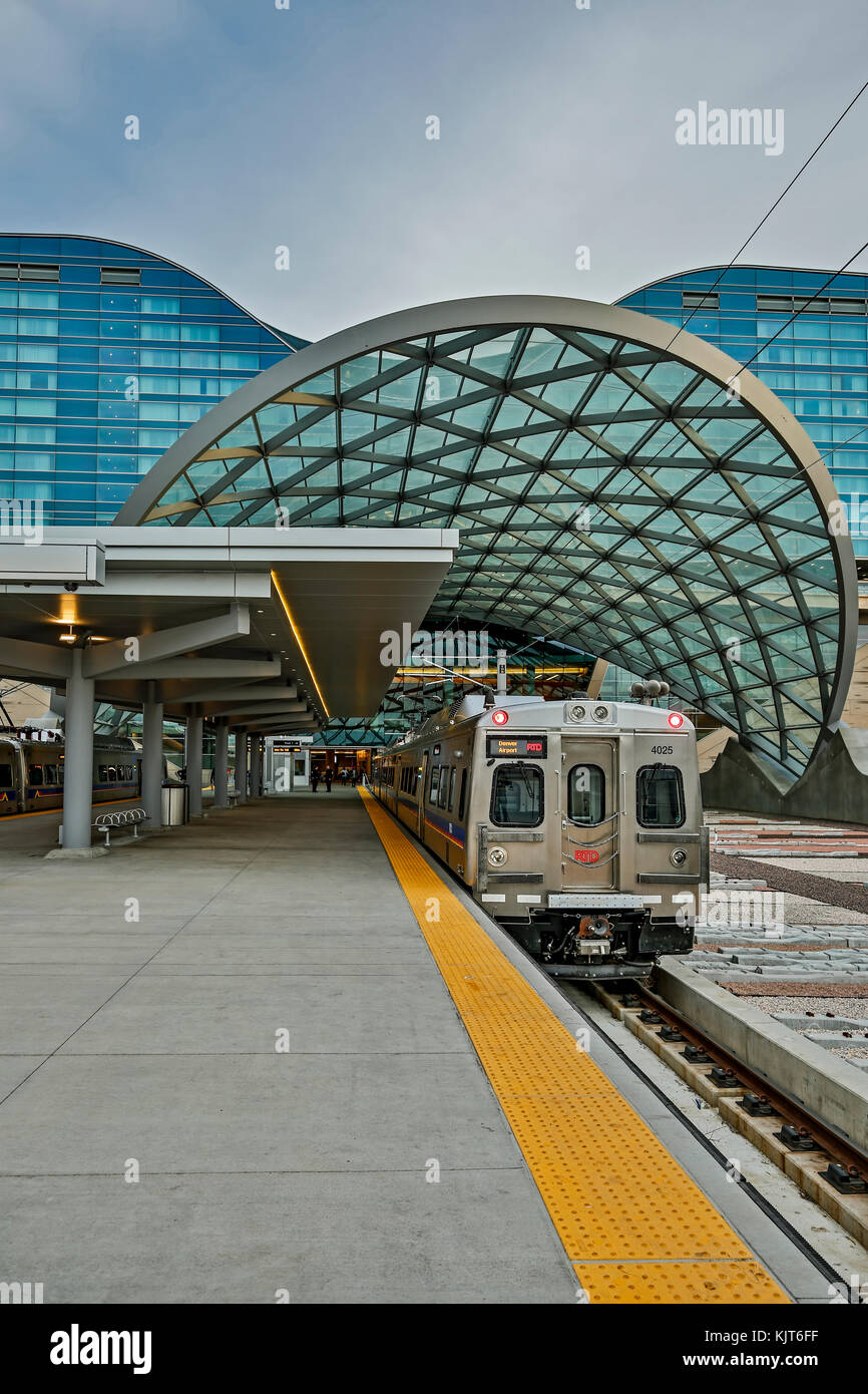 Denver international airport train hi-res stock photography and images 