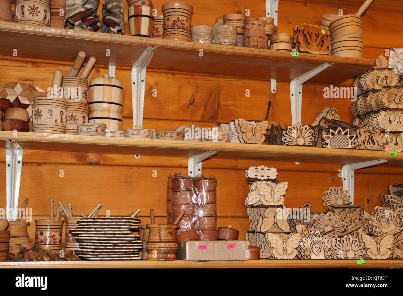 earthenware on the shelves of pottery shop Stock Photo - Alamy