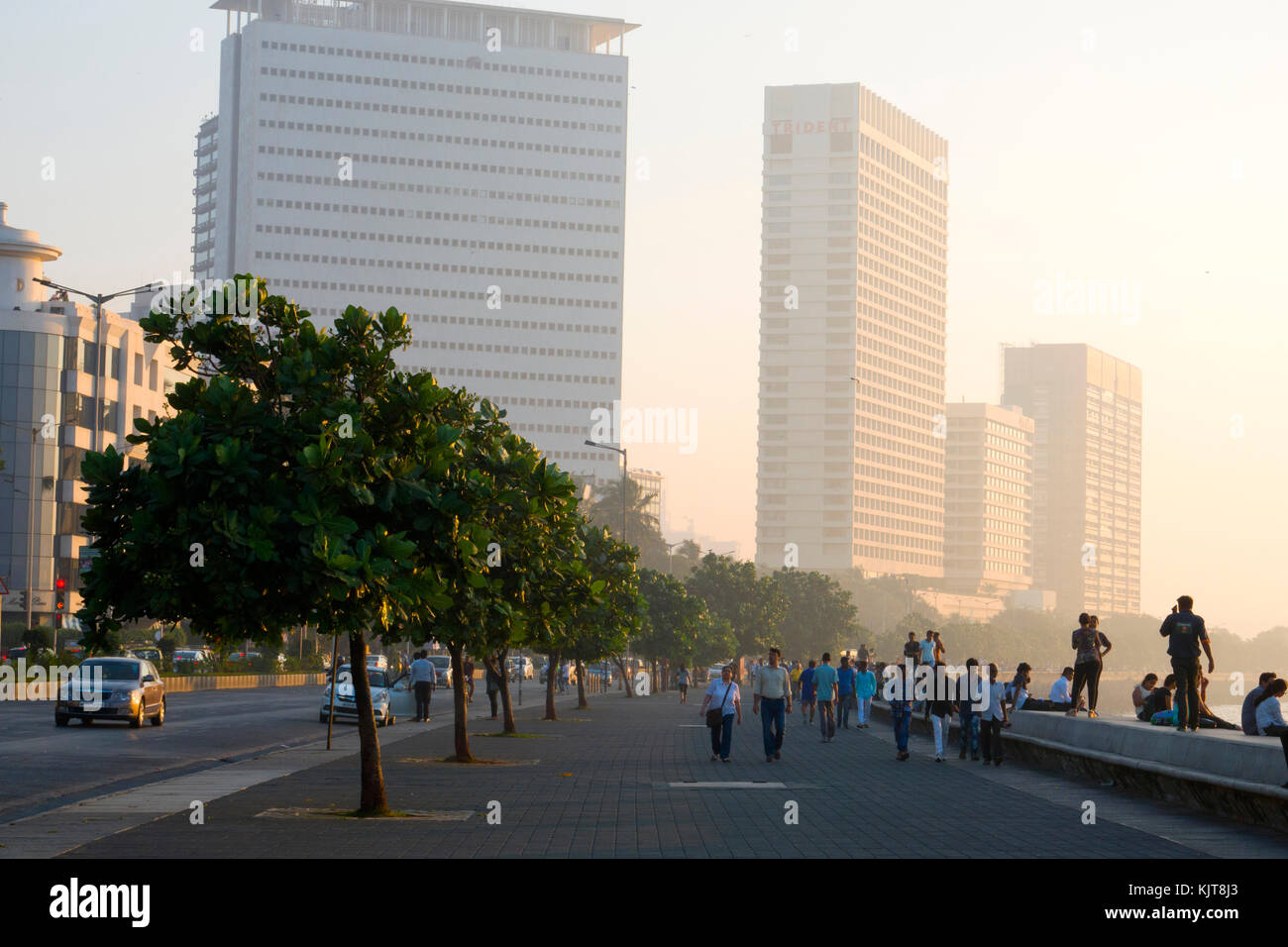 People enjoying sunset on Marine Drive, Mumbai Stock Photo Alamy