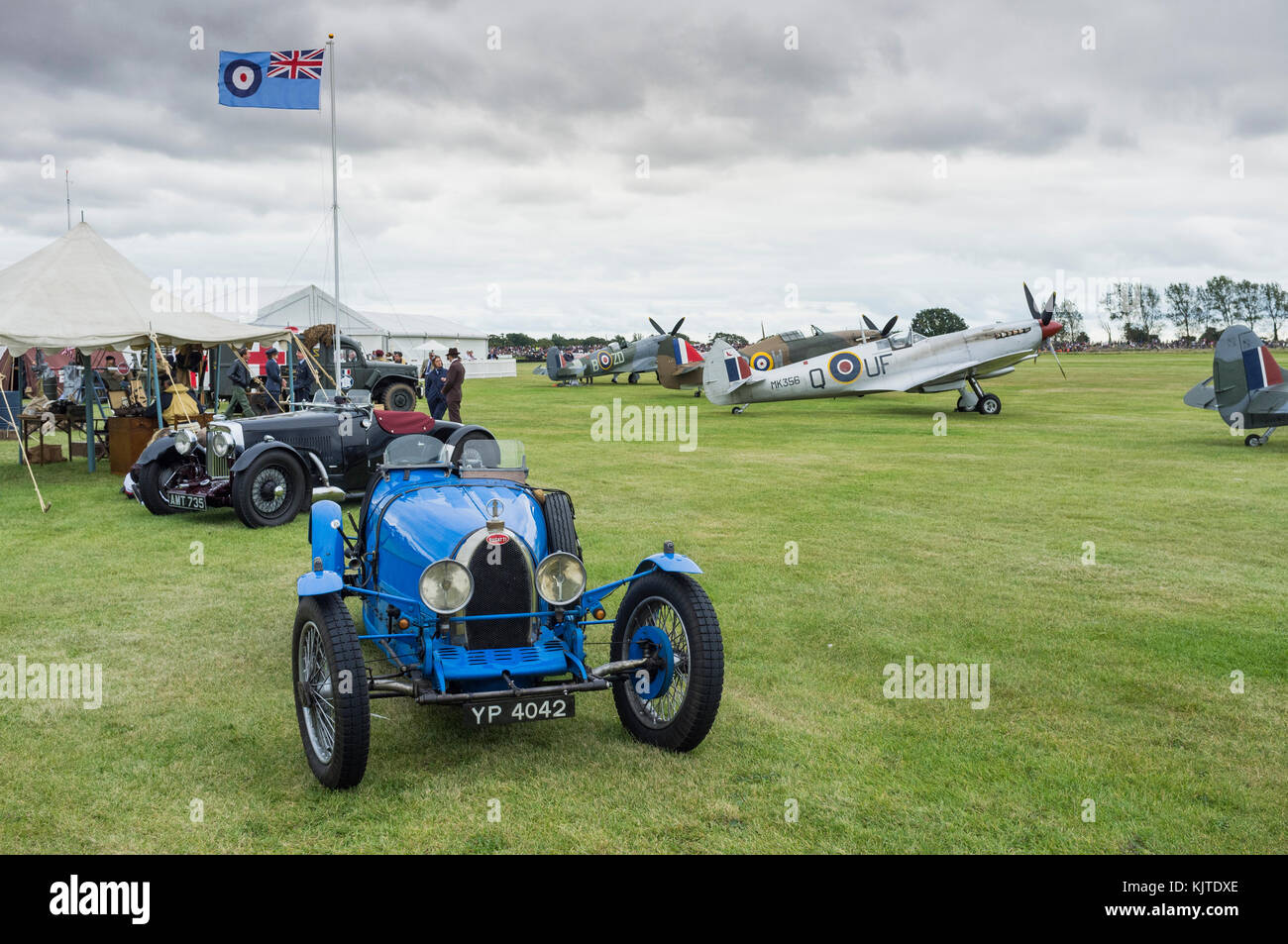Bugatti, Lagonda, Supermarine Spitfire, Hurricane, Goodwood Revival, Historic motor racing Stock Photo