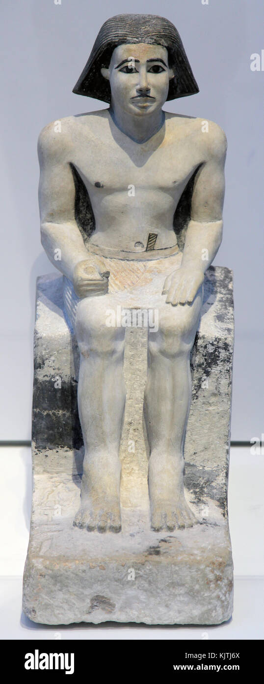 painted limestone statue.title;The majordomo Keki,civil servant of the Pharaoh,Giza Egypt 2500-2350 BC Stock Photo