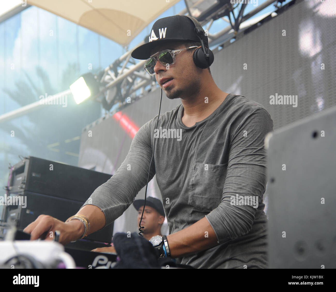 Fontainebleau miami pool hires stock photography and images Alamy