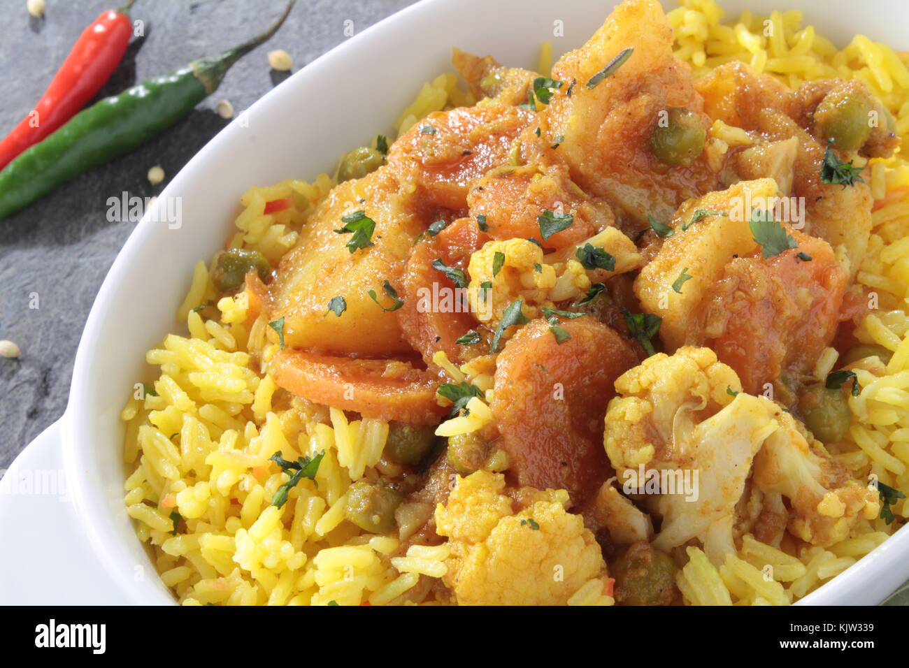 Traditional Indian curry meal Stock Photo - Alamy