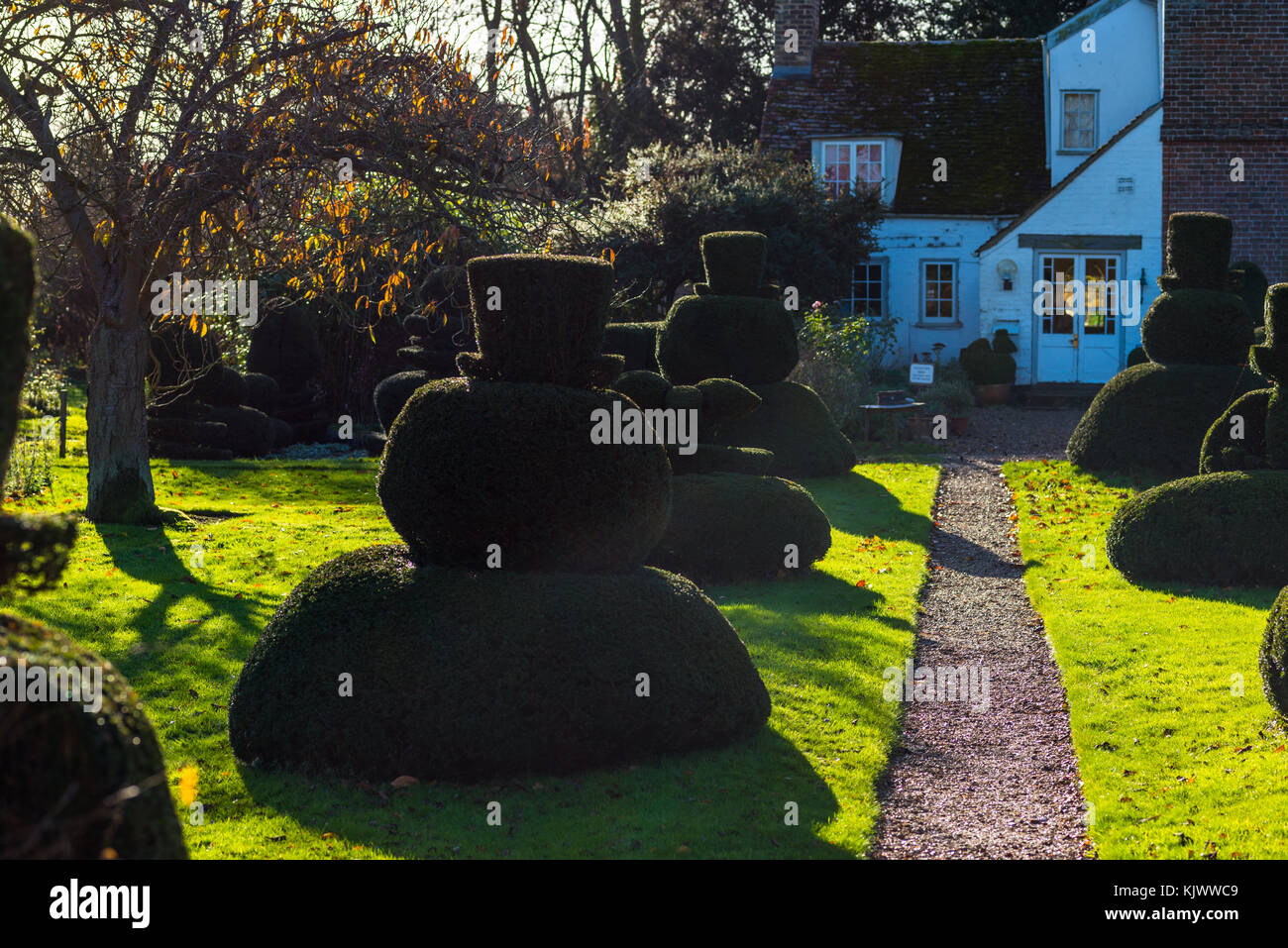 England, Cambridgeshire, Hemingford Grey Manor & gardens, Britain’s