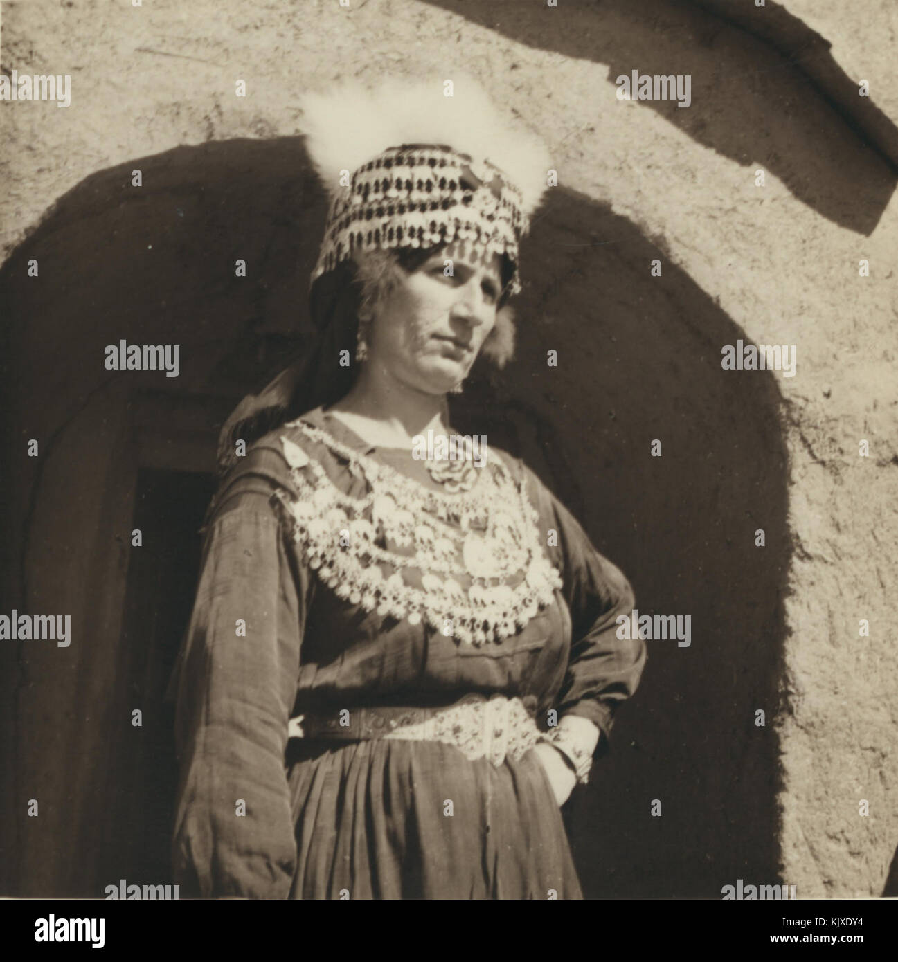 Assyrian jewelry hires stock photography and images Alamy