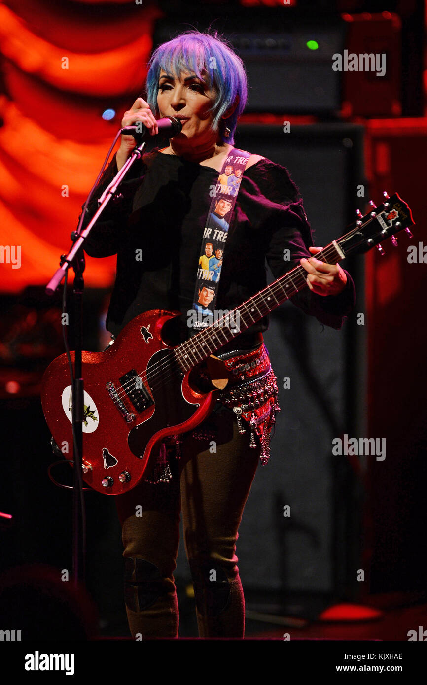 FORT LAUDERDALE FL - AUGUST 03: Jane Wiedlin of The Go-Go's perform at ...