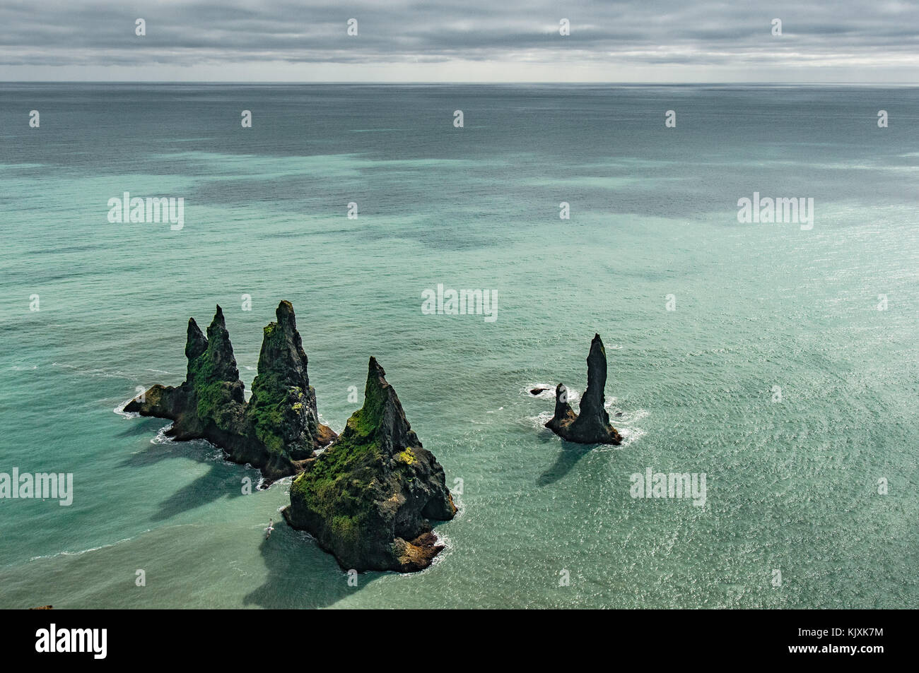 Turquoise sea water rock hi-res stock photography and images - Alamy