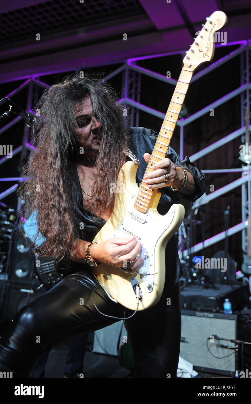 Yngwie malmsteen hi-res stock photography and images - Alamy
